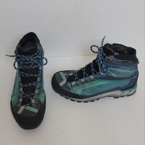 La Sportiva Hiking Boots Womens Size 40